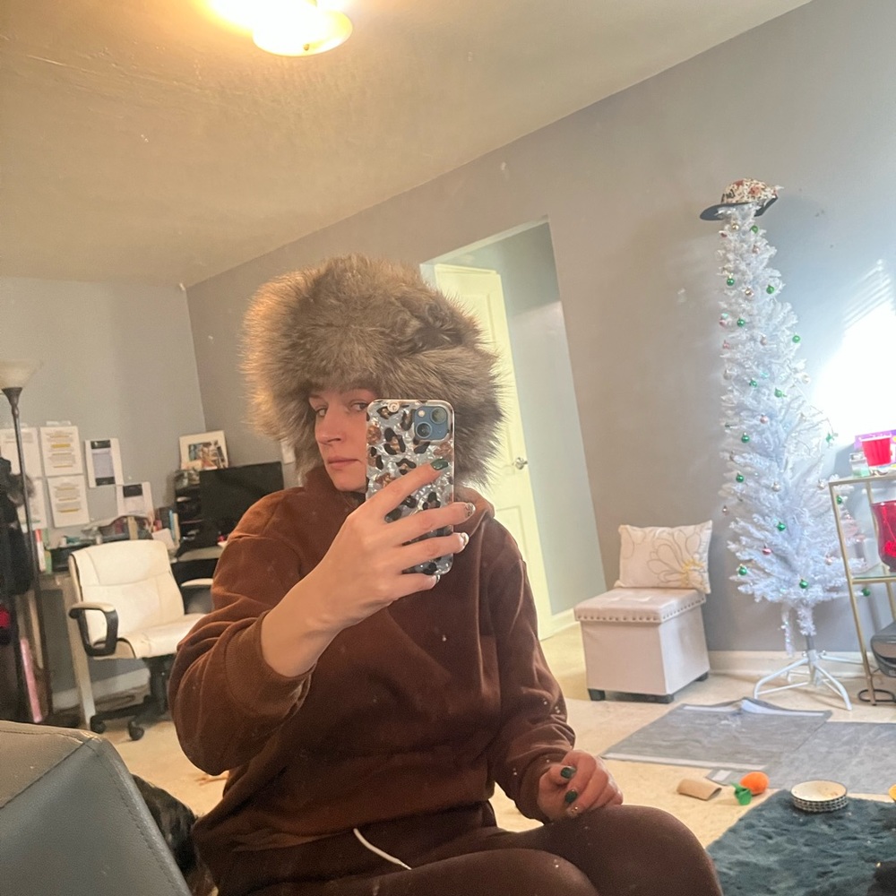 Fur hat ❤️ - Picture 5 of 6